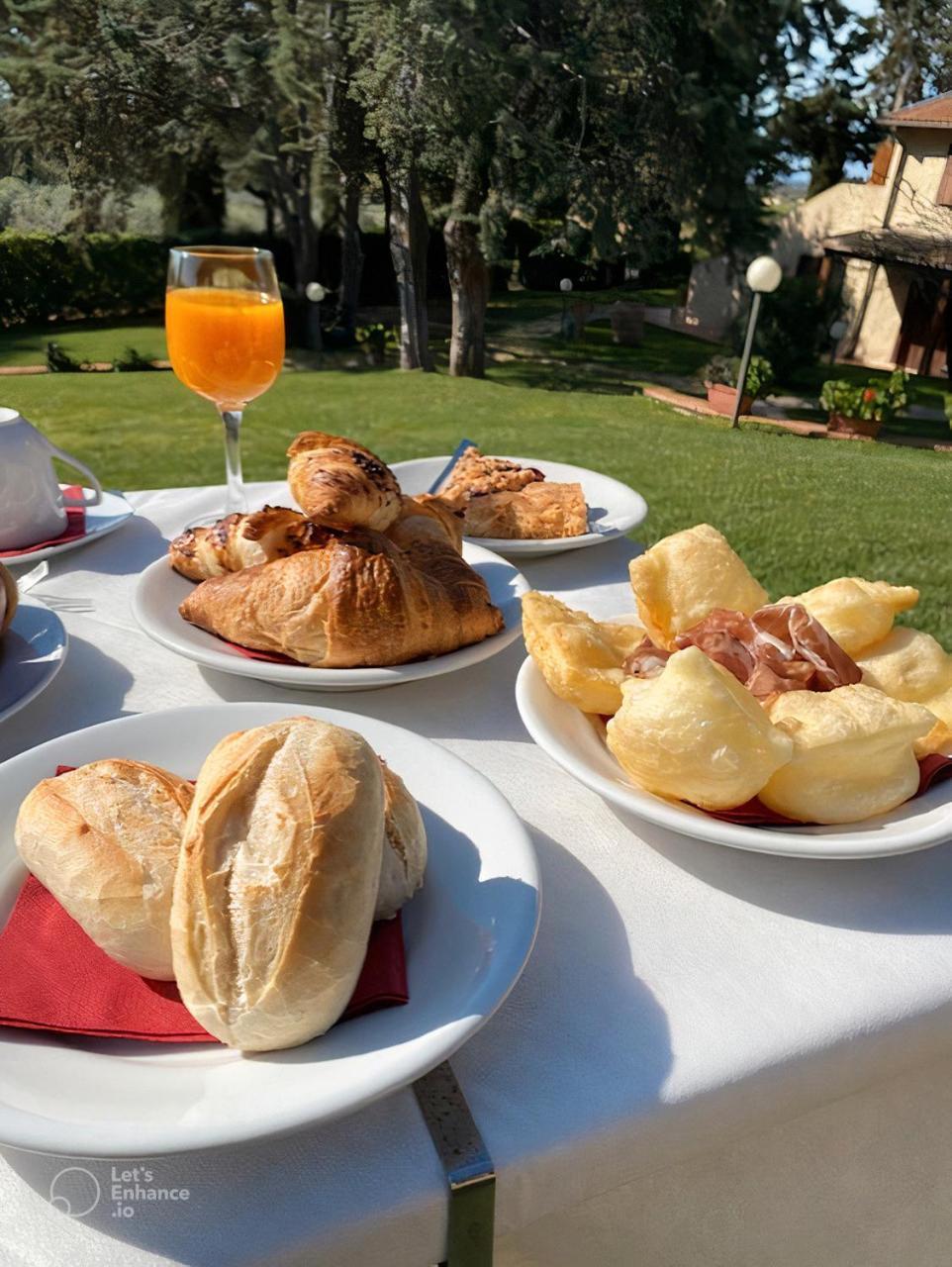 Agriturismo La Luciana 카스틸리오네 델라 페스카이아 외부 사진
