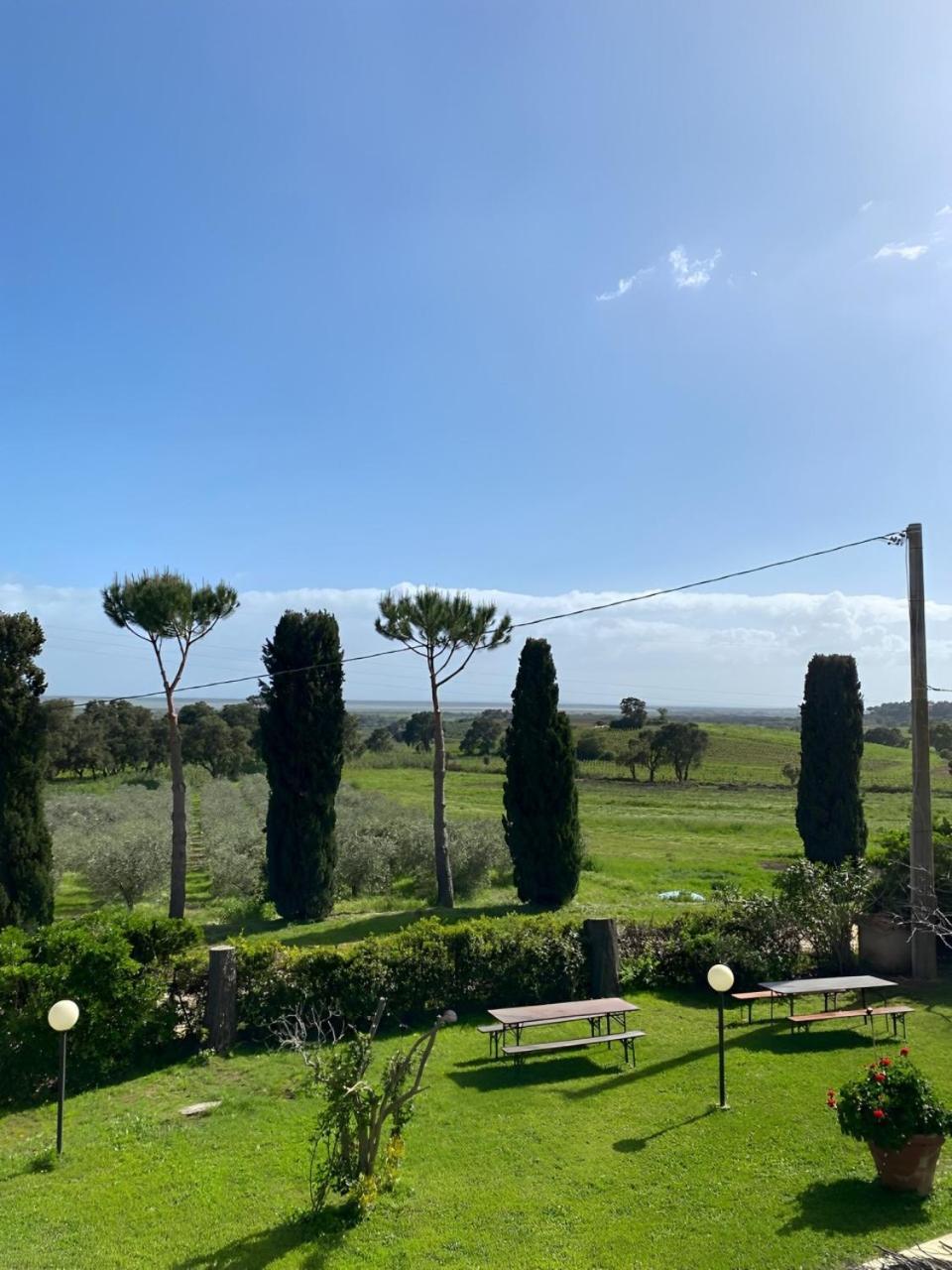 Agriturismo La Luciana 카스틸리오네 델라 페스카이아 외부 사진