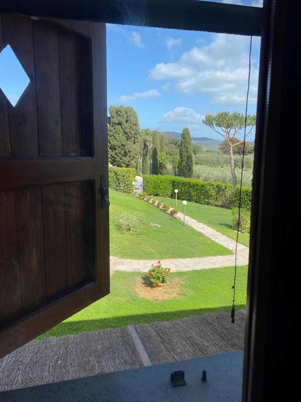 Agriturismo La Luciana 카스틸리오네 델라 페스카이아 외부 사진