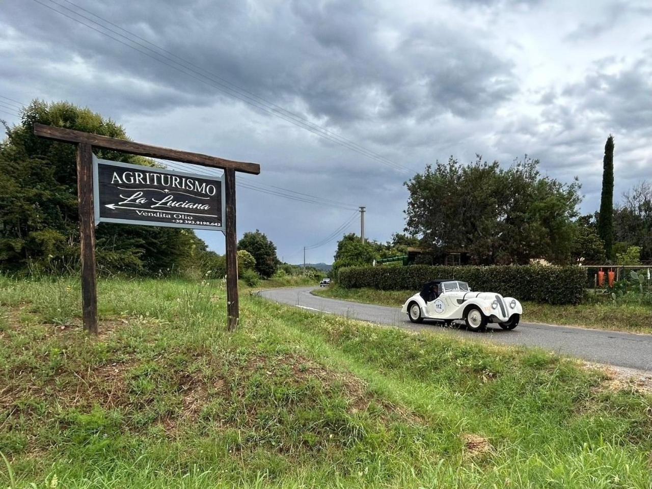 Agriturismo La Luciana 카스틸리오네 델라 페스카이아 외부 사진