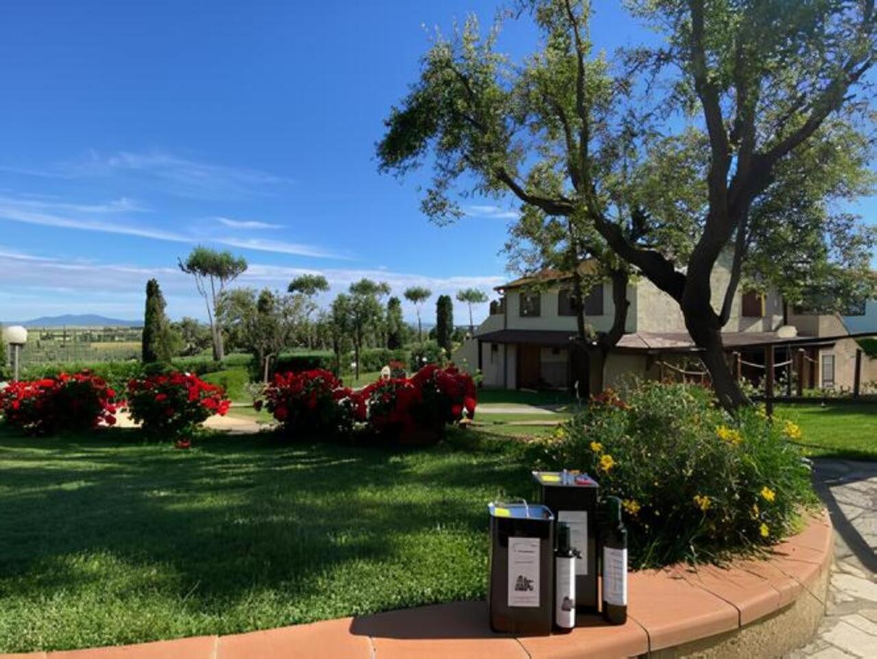 Agriturismo La Luciana 카스틸리오네 델라 페스카이아 외부 사진