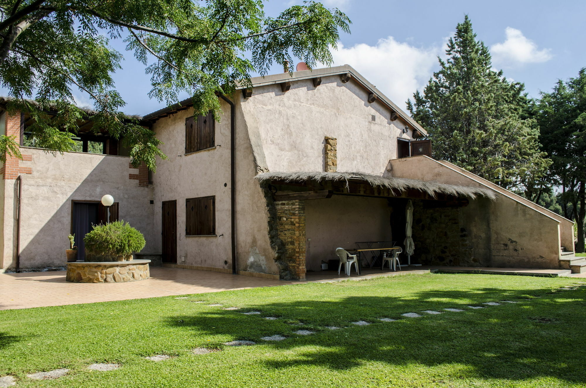 Agriturismo La Luciana 카스틸리오네 델라 페스카이아 외부 사진